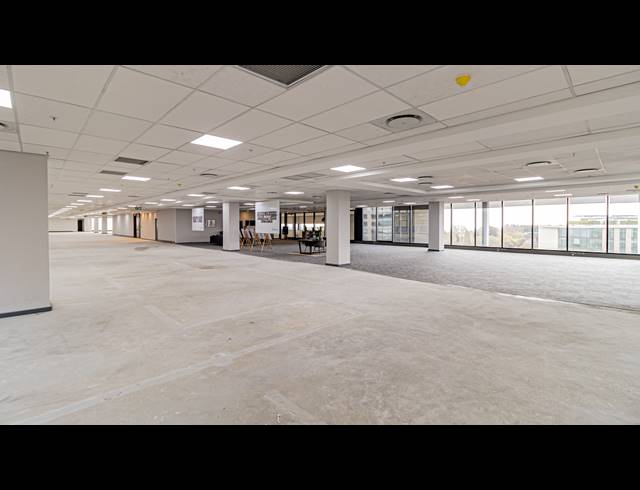 1,638M² OFFICE TO LET IN ROSEBANK